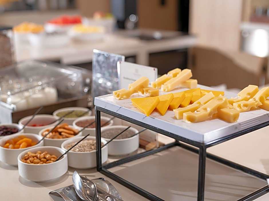 AKI Hong Kong - Mgallery