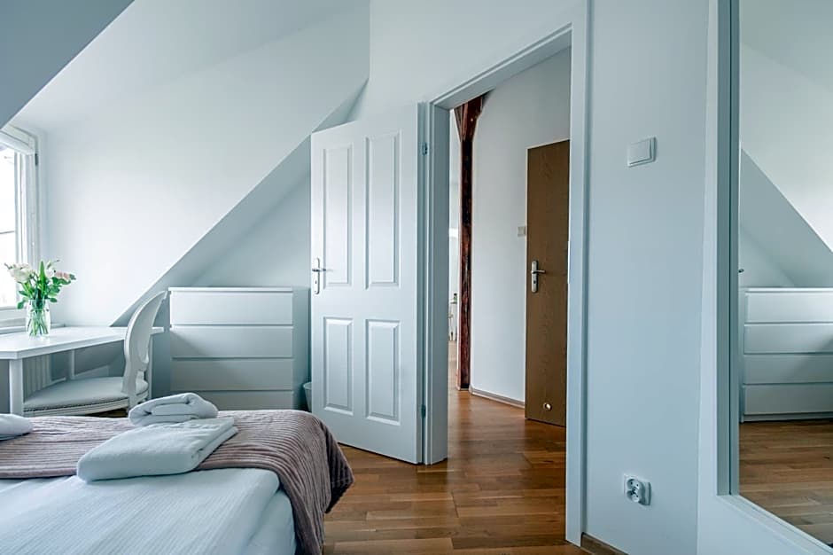 Riviera Residence Apartments