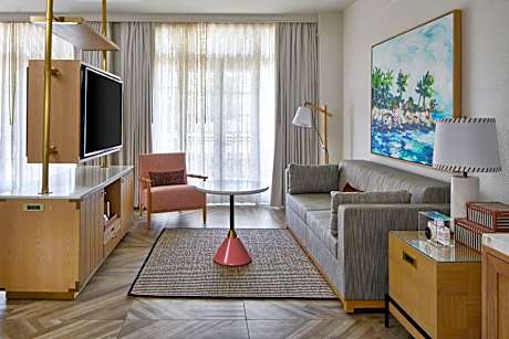 Junior King Suite with Sofa Bed