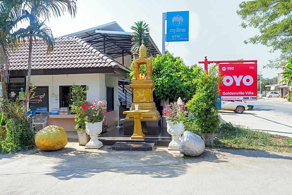 OYO 592 Goldenville Villa