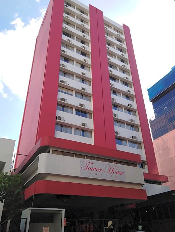 Hotel Tower House Suites