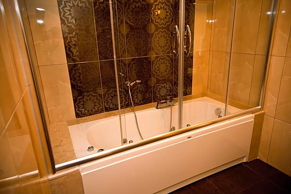 Esila Hotel