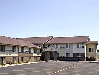 Super 8 by Wyndham Airport I90