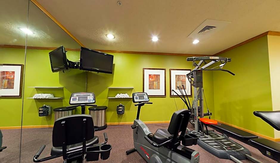 Country Inn & Suites by Radisson, Rock Falls, IL