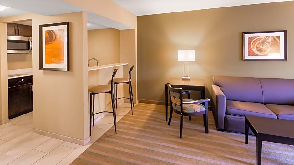 Best Western Plus Thornburg Inn & Suites
