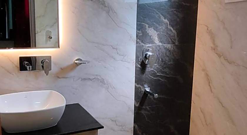 Hotel Raghunath Jammu