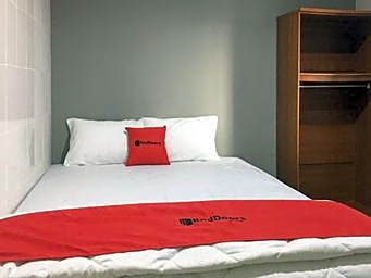 RedDoorz @ Citraland Surabaya