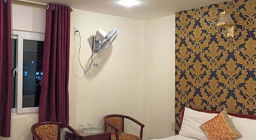 Huy Hoang Hotel - Tan Binh