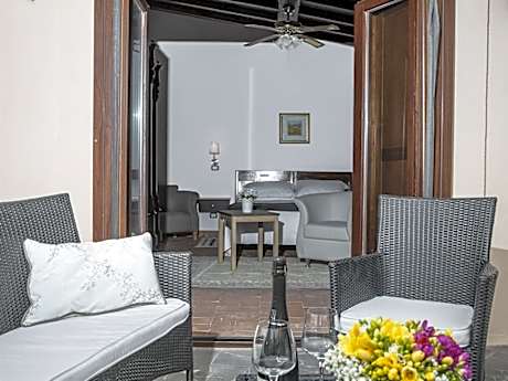 King Room with Garden View