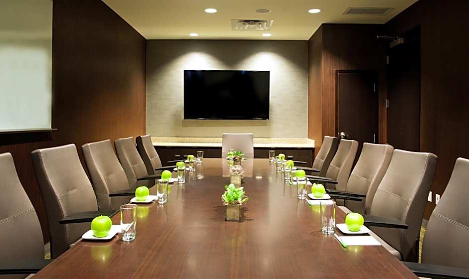 Courtyard by Marriott Seattle Everett Downtown