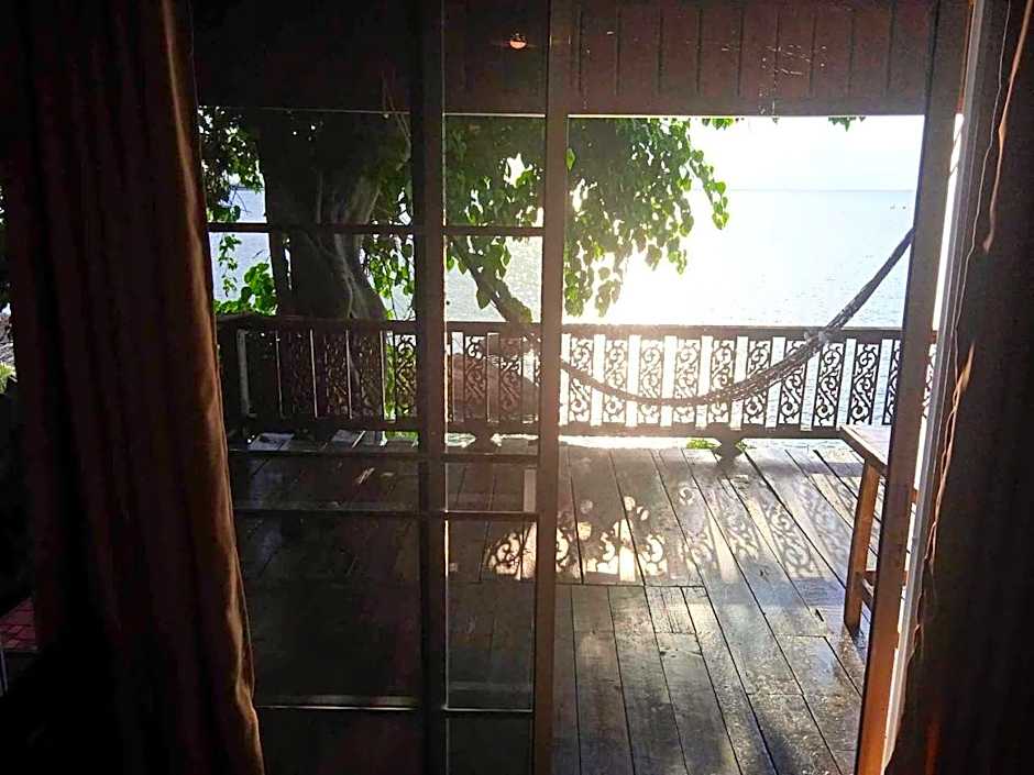 Secret Place Hotel and Restaurant