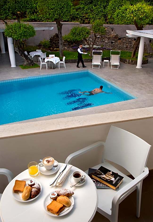 Hotel Marad
