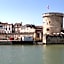 Tour de Nesle La Rochelle Vieux Port 3 etoiles
