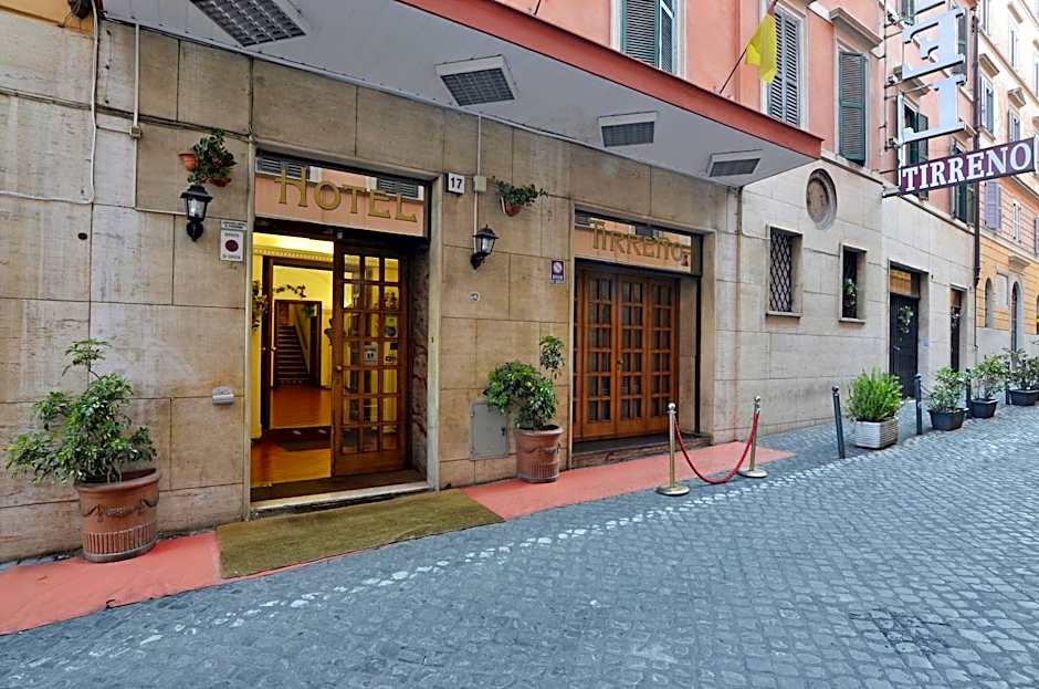 Hotel Tirreno