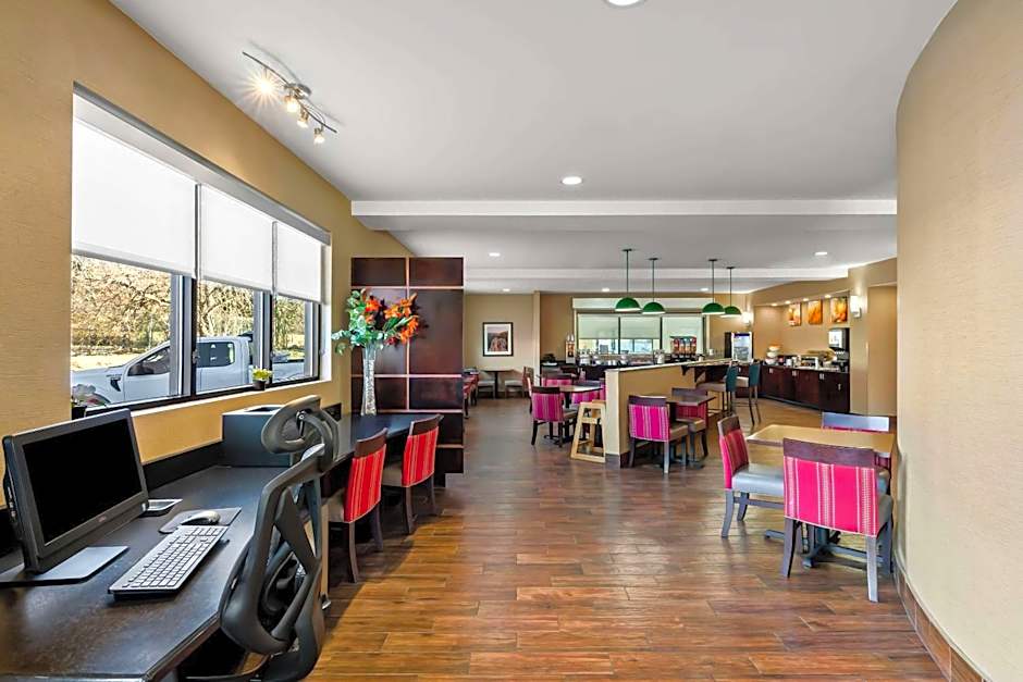 Comfort Suites Salem-Roanoke I-81