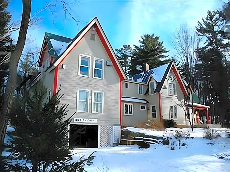 Red Elephant Inn Bed And Breakfast