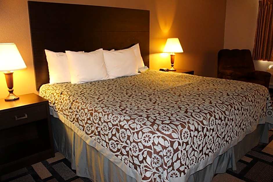 Days Inn by Wyndham Watertown