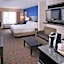 Holiday Inn Express & Suites Bakersfield Airport By IHG