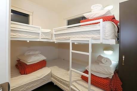 Park View Cabin - 2 Bedroom