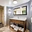 DoubleTree by Hilton South Charlotte Tyvola
