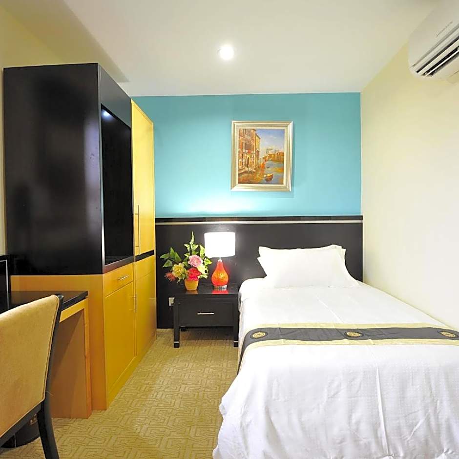 Hallmark View Hotel
