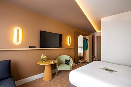 Superior Room With 1 Double Bed And 2 Sofa Beds