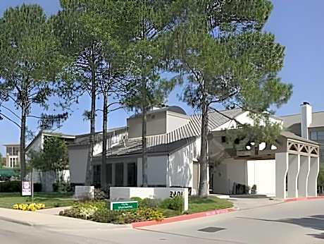 Value Suites Extended Stay - Arlington