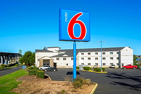 Motel 6-Newport, OR