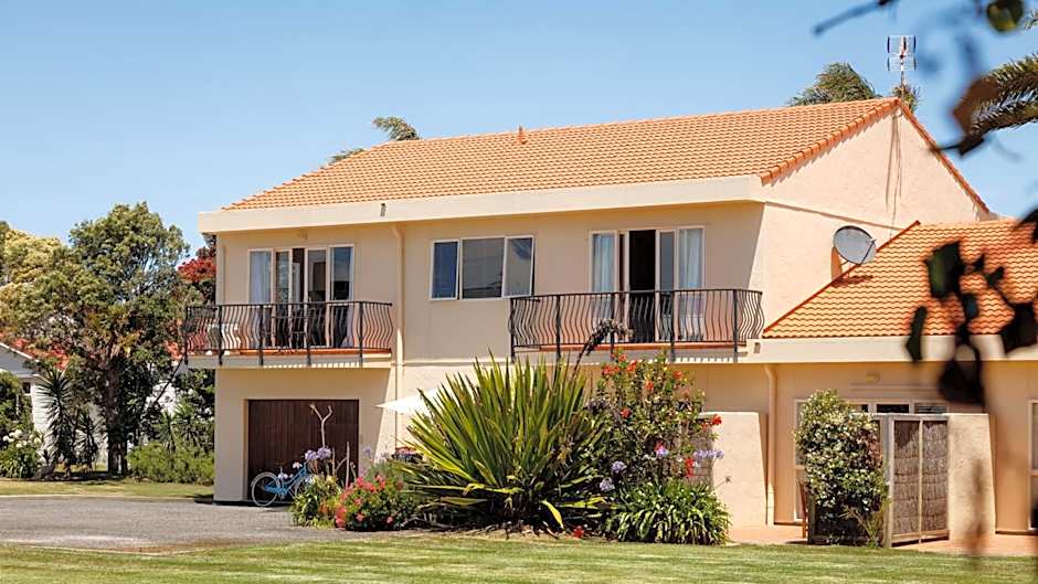 Ocean Beach Motor Lodge