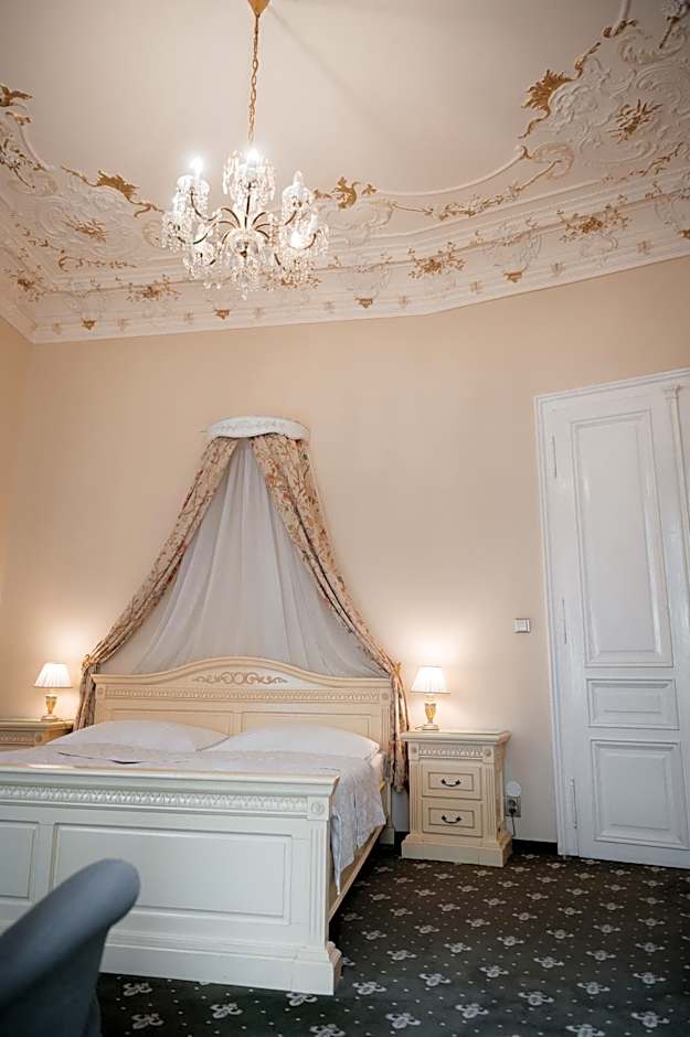 Alisa Hotel