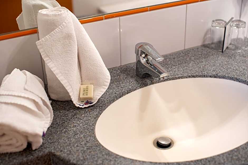 VÖTTER'S HOTEL in Kaprun am Kitzsteinhorn - Skibus direkt