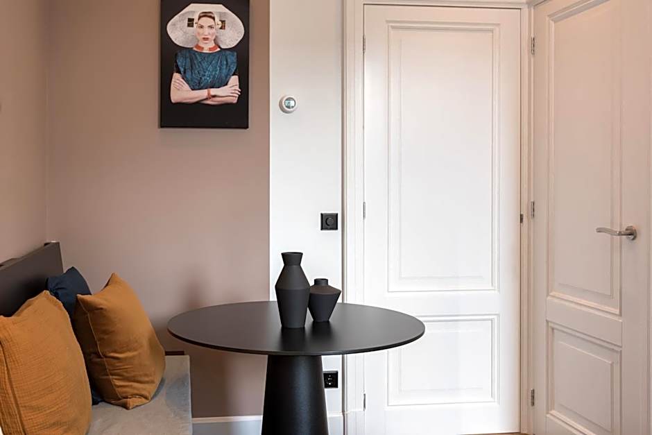 City centre studio canal belt