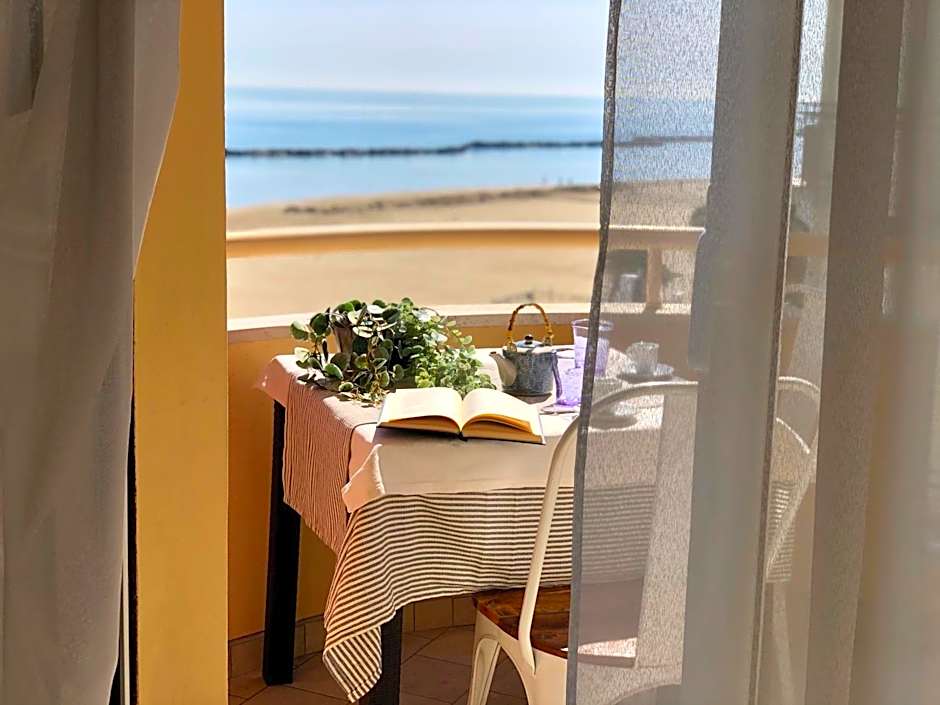 LUXORY BEACH APARTMENTS BELLARIA