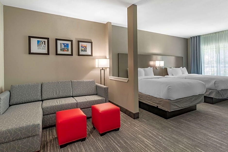 Comfort Inn & Suites