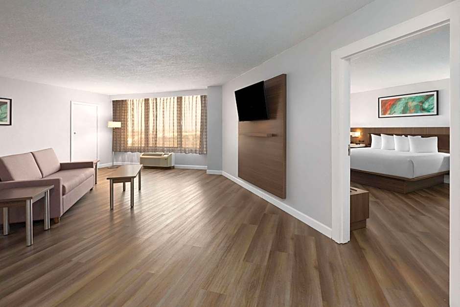 Wyndham Garden Norfolk Downtown