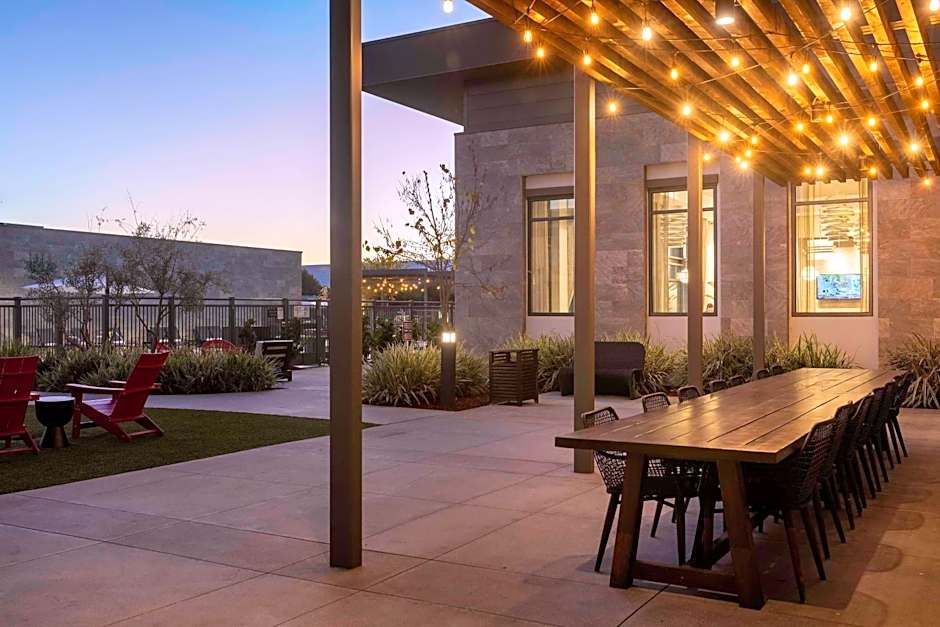 Homewood Suites By Hilton Long Beach Airport