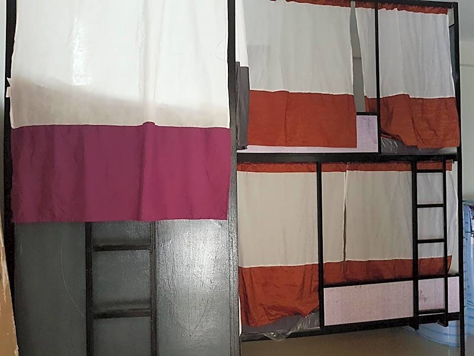 Sleepadz - Capsule Beds Dormitel in Magsaysay Ave Naga