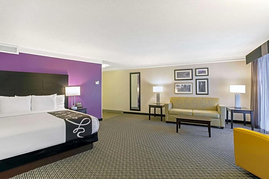 La Quinta Inn & Suites by Wyndham Andover