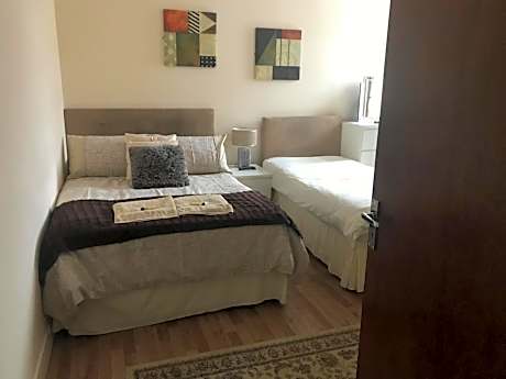 Deluxe Double Room with Shower