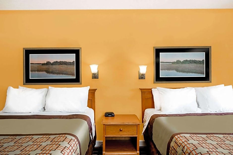 Days Inn by Wyndham Little River