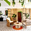 Bleis Hotel
