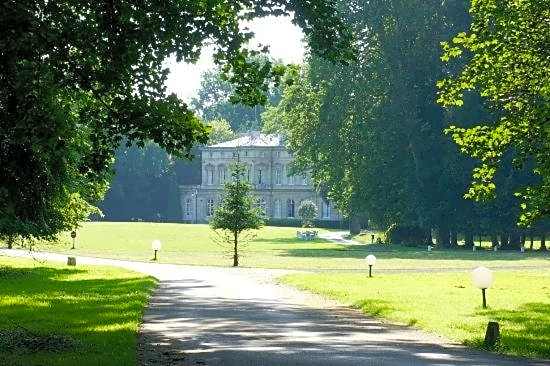 Château De La Motte Fenelon