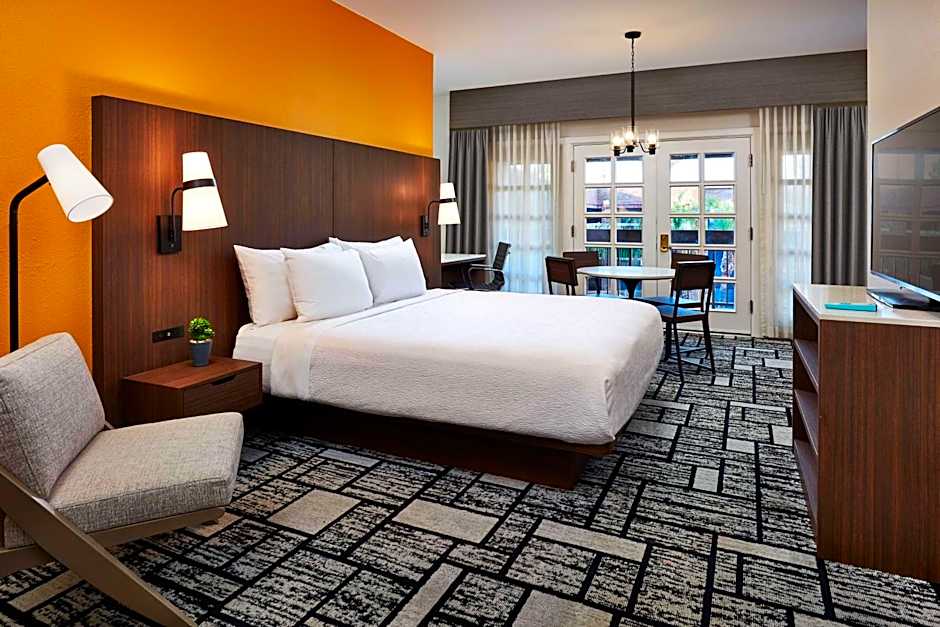 Best Western Plus Meridian Inn & Suites, Anaheim-Orange