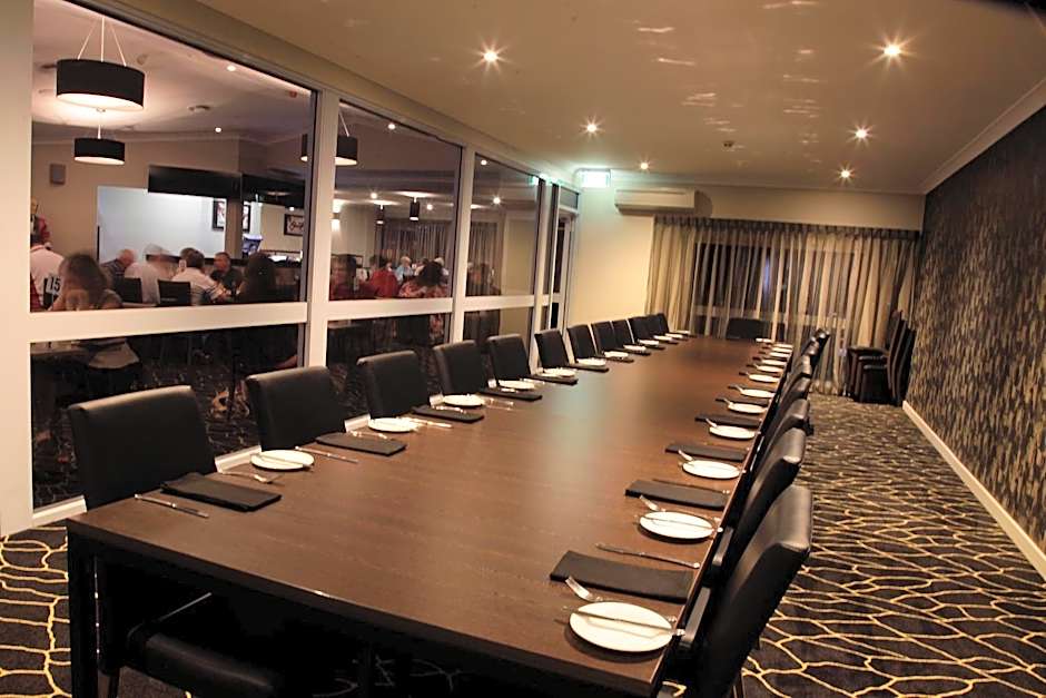 Cattlemans Country Motor Inn & Serviced Apartments