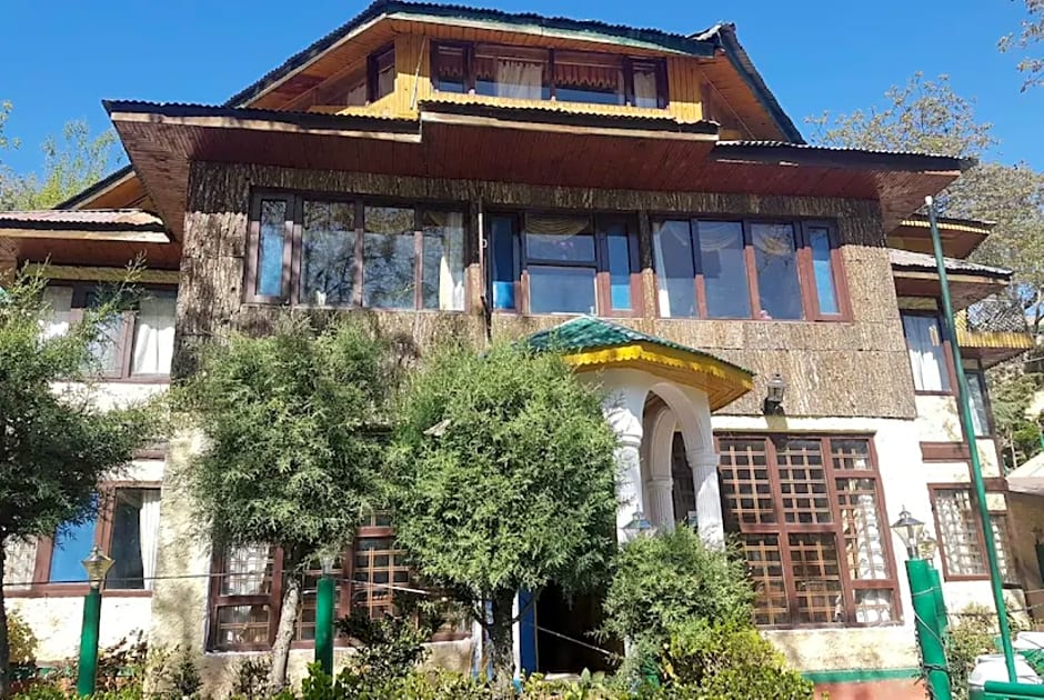 Goroomgo Khanday Guest House srinagar