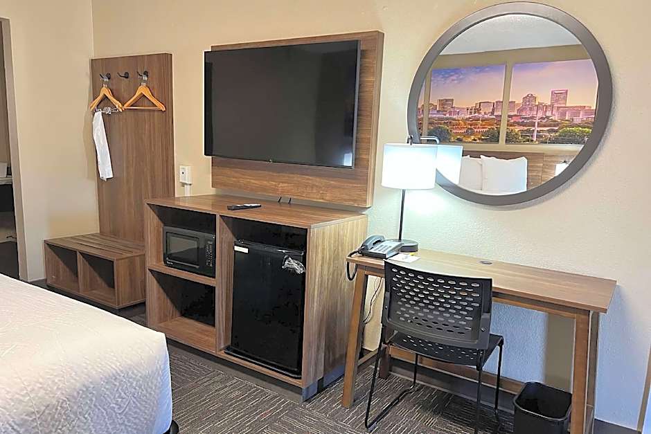 Days Inn by Wyndham Monroe NC