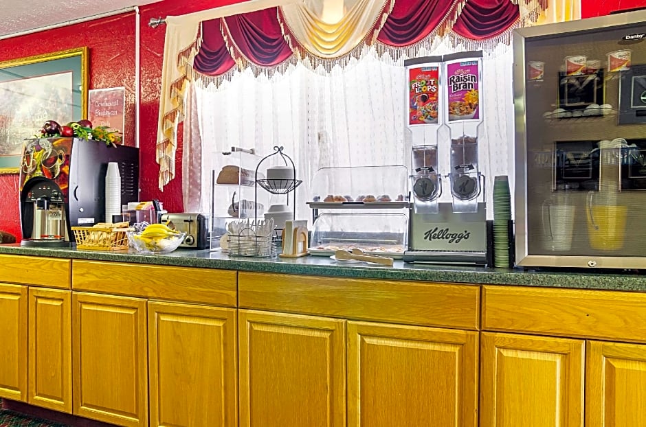 Econo Lodge Lansing - Leavenworth