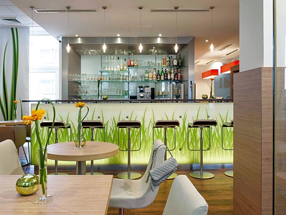 ibis Hotel Düsseldorf Hauptbahnhof