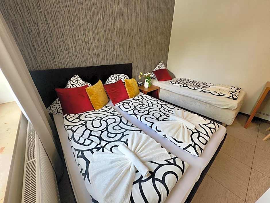 Hotel Moji 3 Landhaus Köln