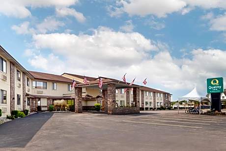 Quality Inn Saint Ignace I-75